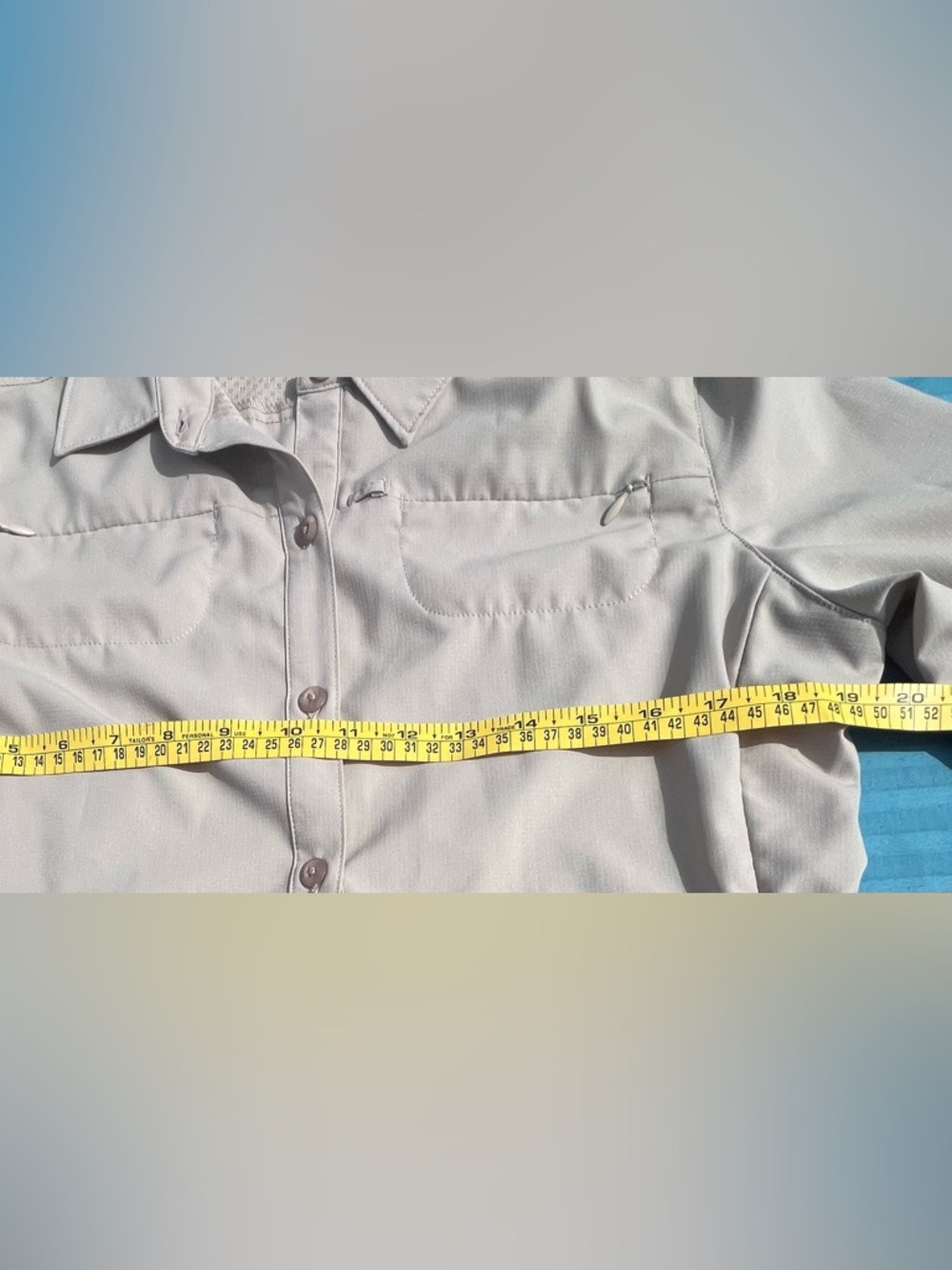 REI Women's Light Beige Long-Sleeve Button-Down Shirt. Size M. - Picture 6 of 7